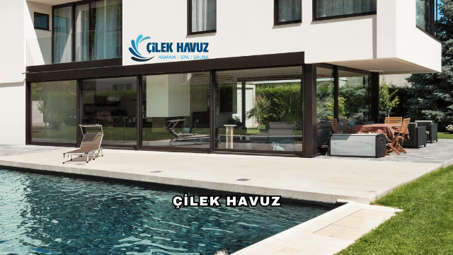 Çilek Havuz Hakkında